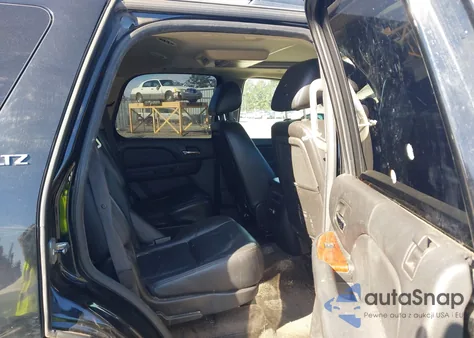 2010 Chevrolet Tahoe Ltz z USA, uszkodzony, nr VIN 1GNUCCE0XAR194589